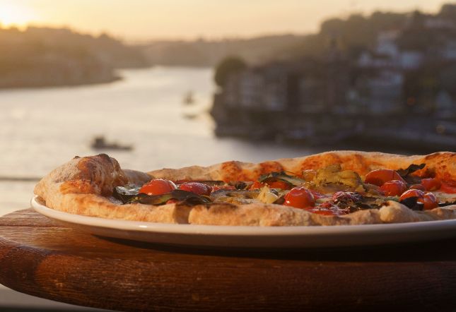 Rabelo Rooftop Restaurant Douro View Luis I bridge in Porto Gaia