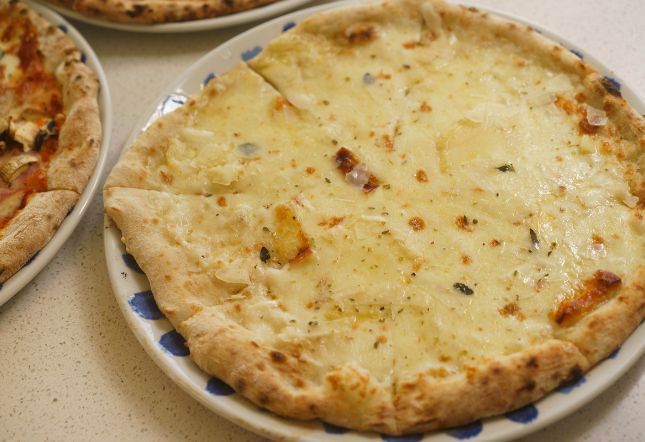 Rabelo Rooftop Restaurant Italian and Pizza in Porto Gaia