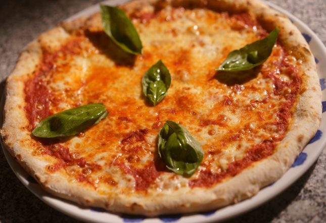 Rabelo Rooftop Restaurant Italian and Pizza in Porto Gaia